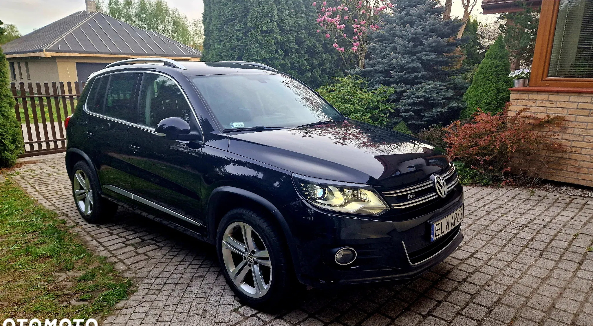 volkswagen Volkswagen Tiguan cena 82000 przebieg: 102000, rok produkcji 2015 z Sochaczew